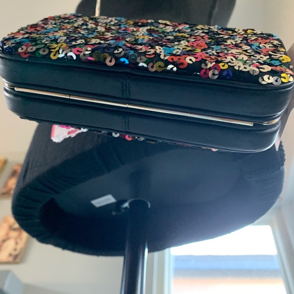 Kate Spade crossbody clutch removable chain - Picture 6 of 6